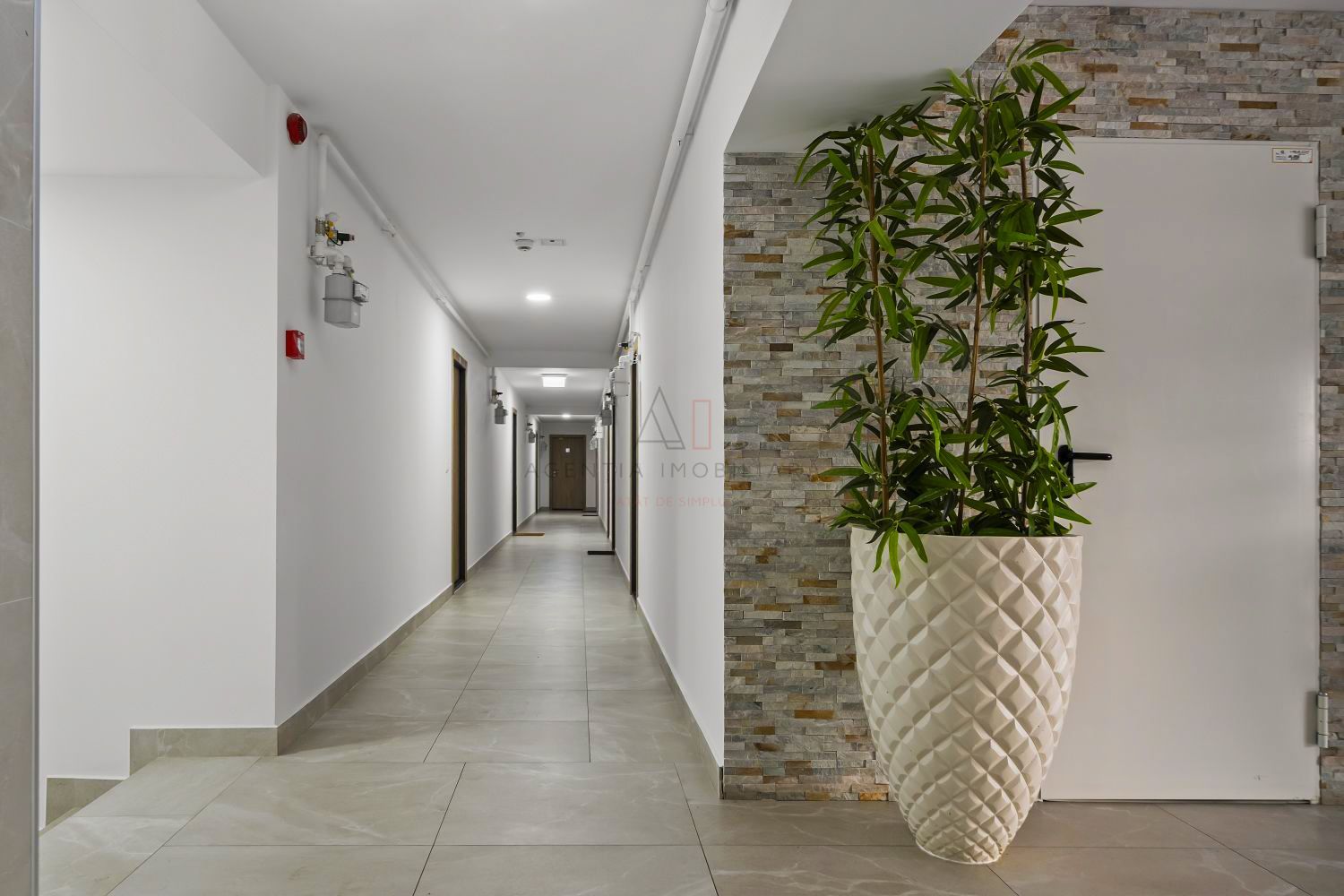 Garsoniera Designer Hils Republica 10 Min Metrou | Prima Inchiriere - Poză 15