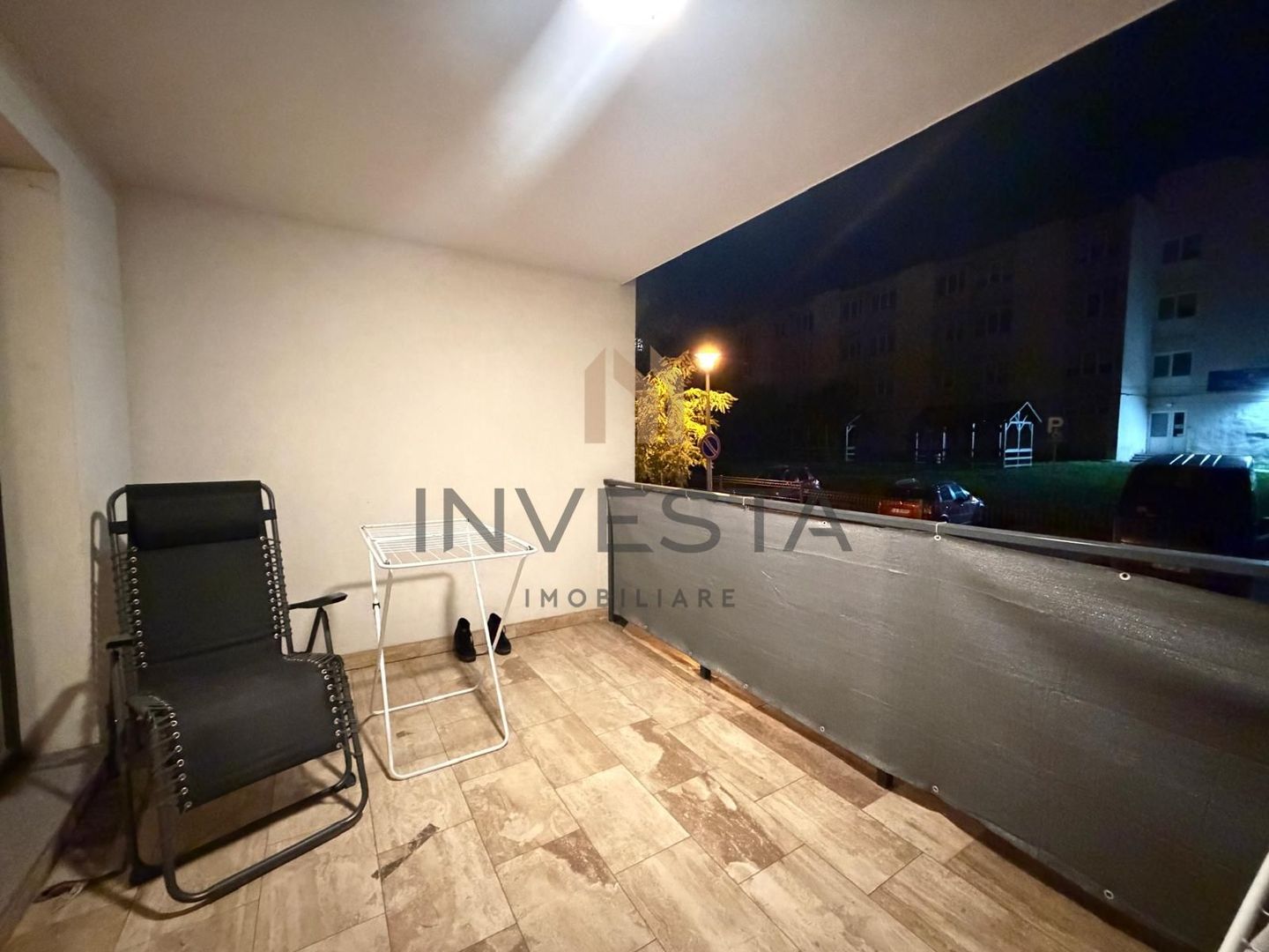 Apartament cu 3 camere in spate la FSEGA, strada Venus ! - Poză 11