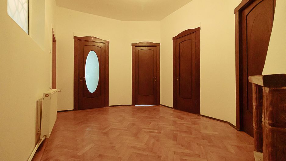 Ultracentral, apartament in casa, pretabil locuit si/sau birouri, pet friendly. - Poză 3