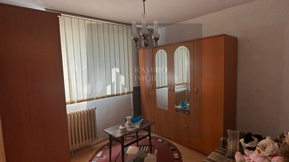 Apartament 3 camere Piata Progresul /etaj 2 - Poză 3