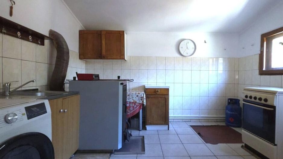 Castelu - Str. Florilor, casa din 2012, teren 737 mp si 106 mp utili - Poză 20