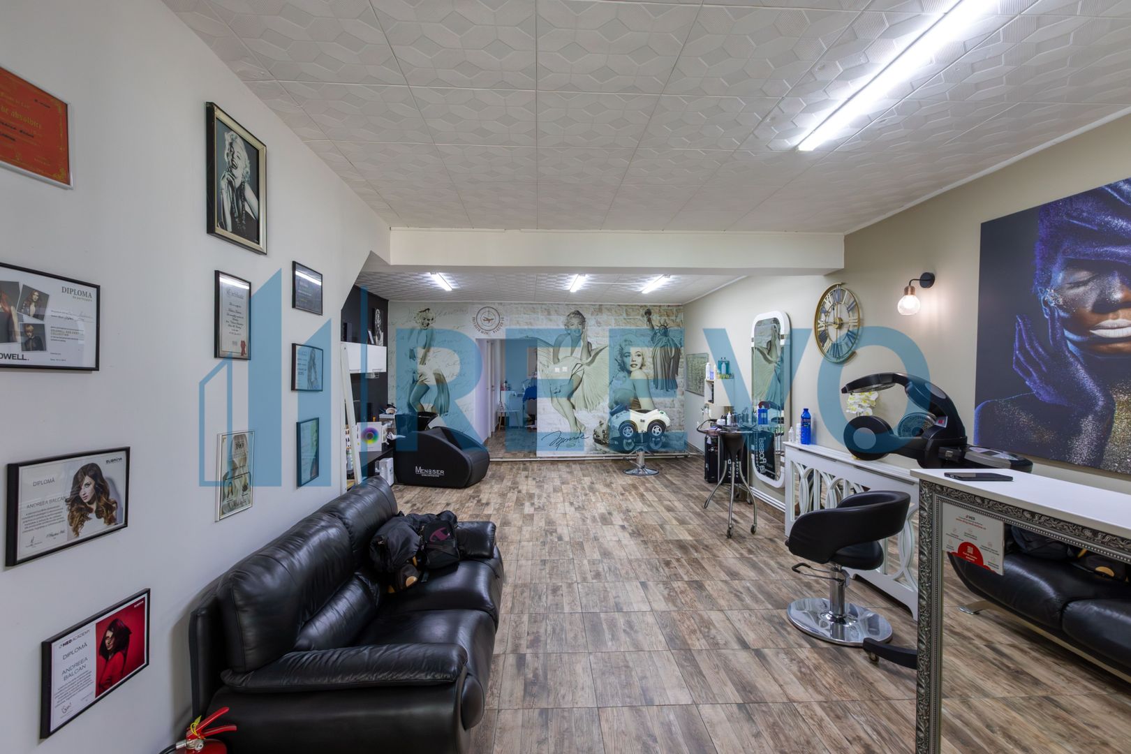 Clădire și teren de investiție, central Roman - Poză 4