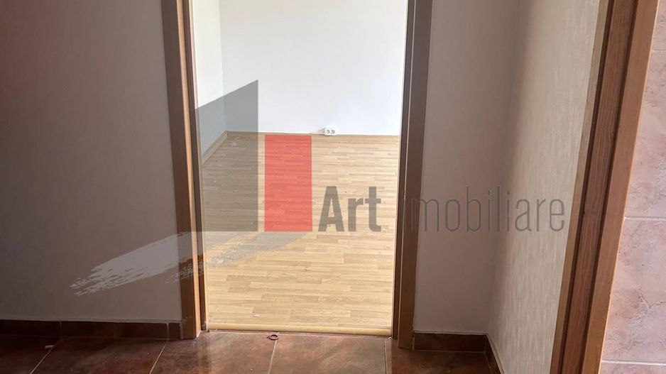 Vânzare apartament 4 camere decomandat Bd. Brâncoveanu - Izvorul Mureșului - Poză 9