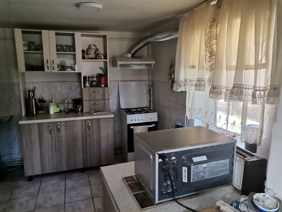 Vanzare casa Calea Campulung - Poză 3