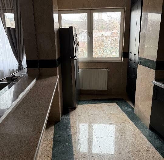 Apartament 4 camere Mitropolie, 2010, parcare inclusa - Poză 4