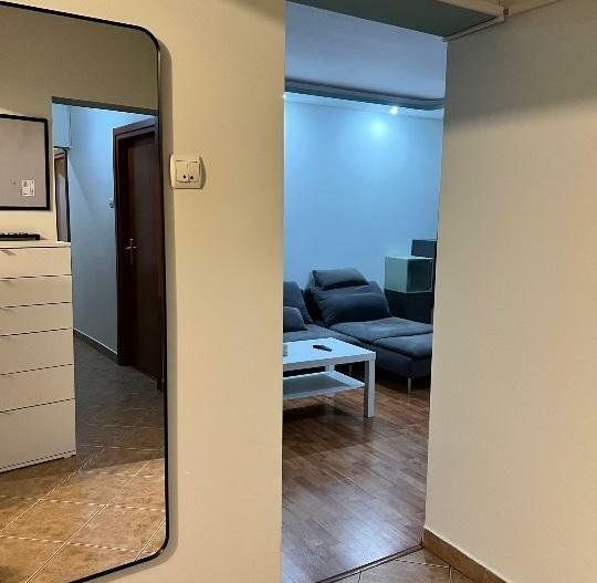 3 cam decomandat modern metrou Eroii Revolutiei S316 - Poză 7