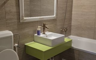 Apartament cu 4 camere in zona Lacul Tei - Bloc Reabilitat - Poză 2