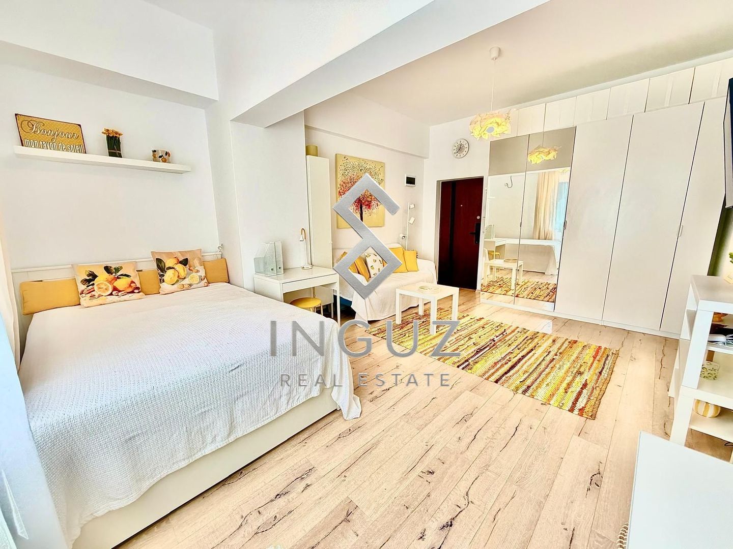 PRIMA ÎNCHIRIERE DUPĂ RENOVARE – Studio Premium New City Residence - Poză 1