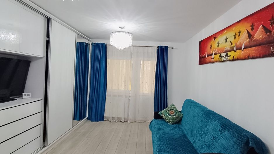 Apartament cu 3 camere decomandate,mobilat-Astra - Poză 2