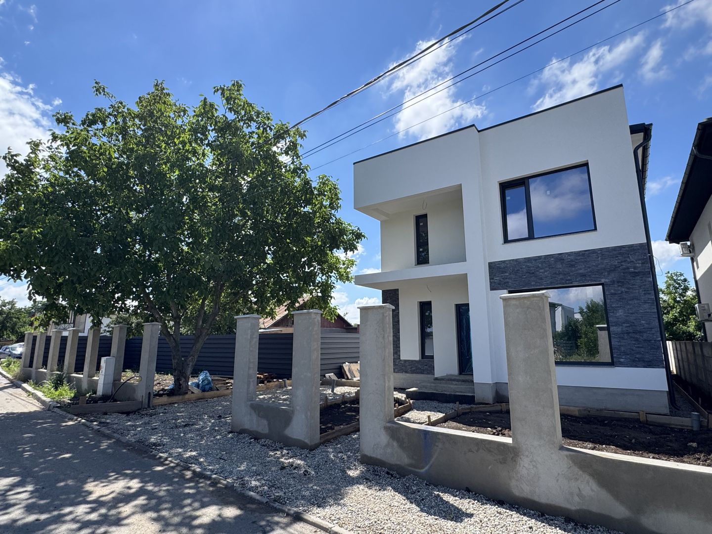 Individuala Tunari central, toate utilitatile, curte MARE 520m2 - Poză 7