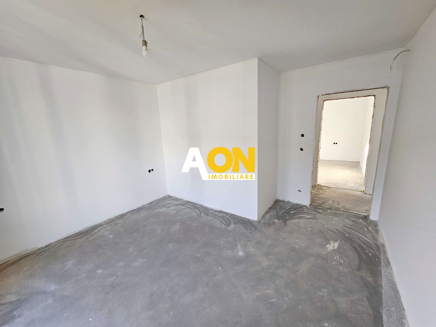 Casa 3 camere + garaj, la cheie, 400 mp teren, zona Lipoveni - Poză 9