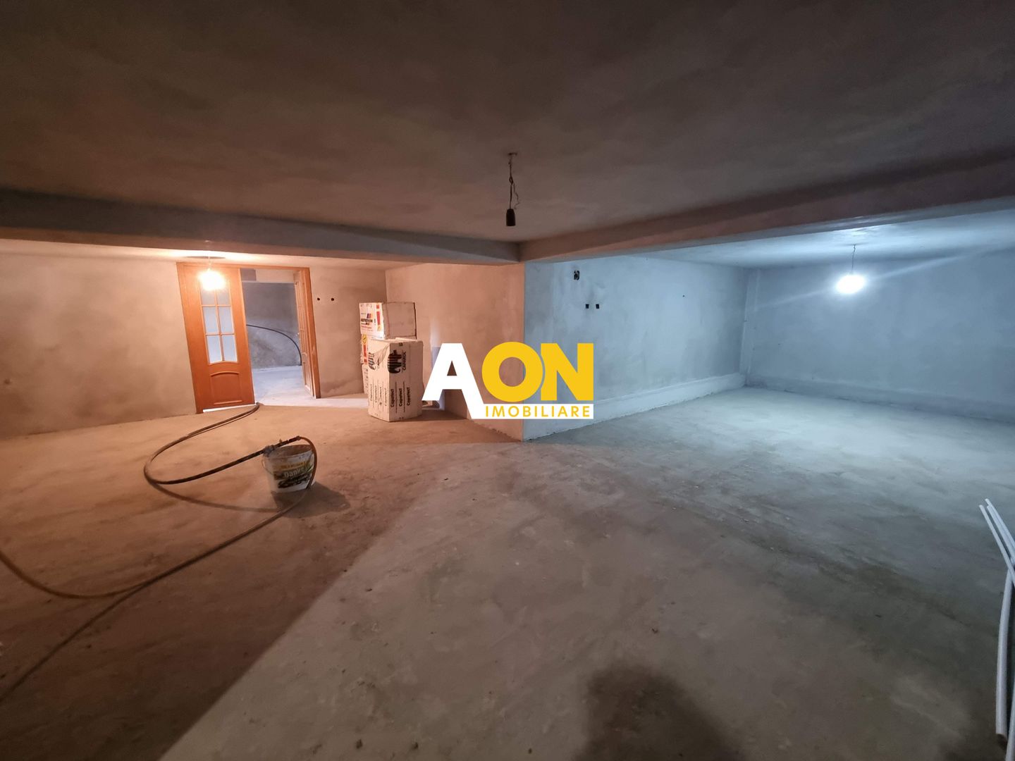 Casa la rosu,2100 mp teren,zona Micesti - Poză 14