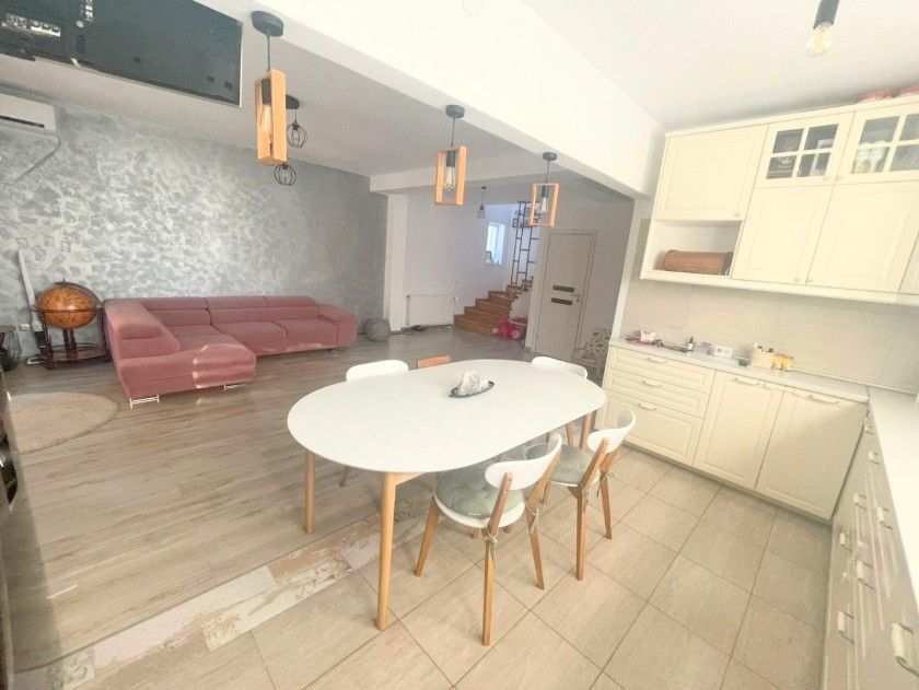 Casă de închiriat în Otopeni – perfectă pentru familie! - Poză 1