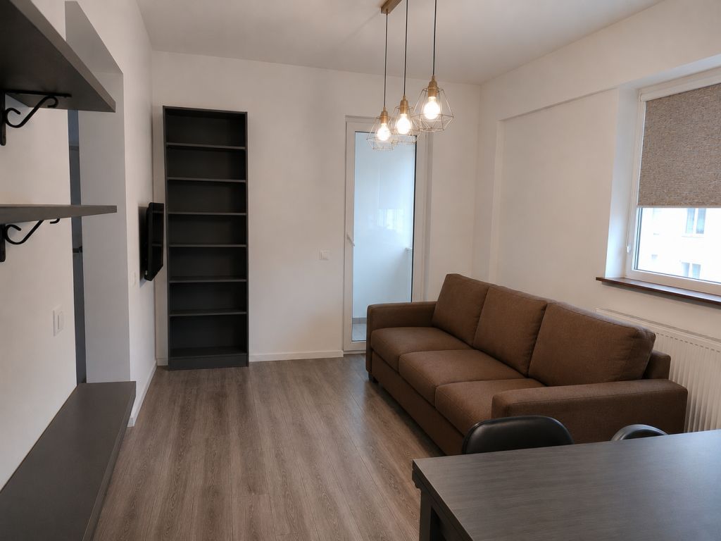 Mobilat Utilat | Bloc cu lift | Valea Largă - Poză 2