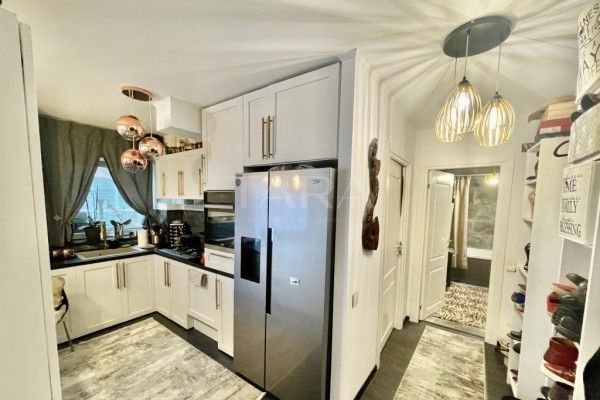 Apartament tip penthouse ultrafinisat, zona Vivo - Poză 3