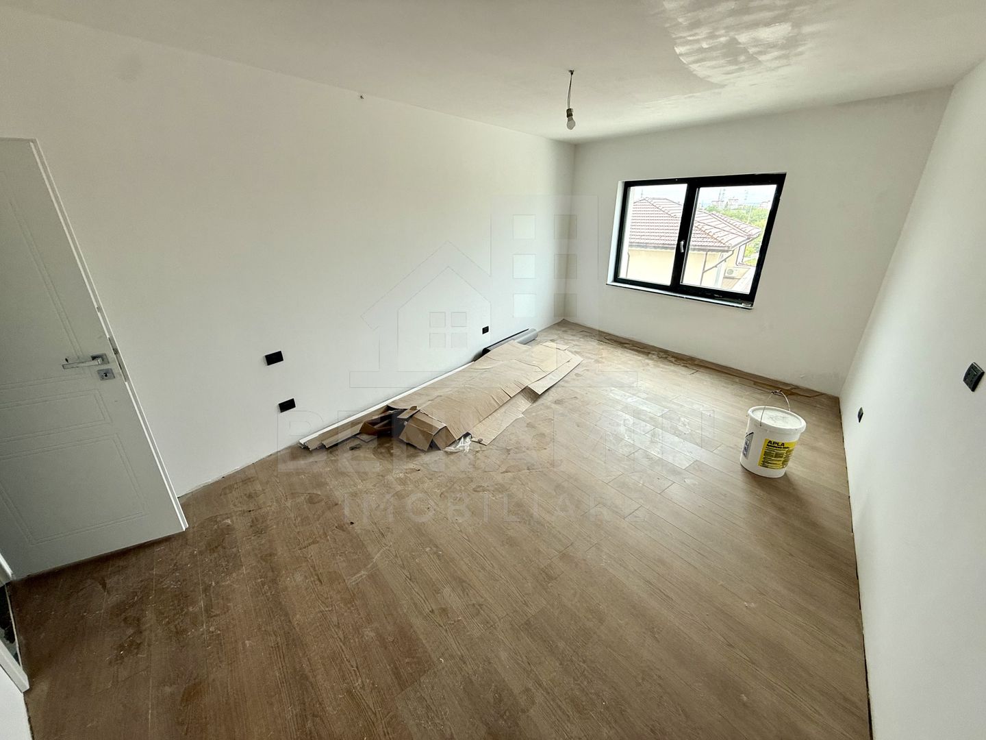 Vila Moderna-Hanul Doctorului-184mp-Finisaje Lux-La cheie-Teren 300mp - Poză 5