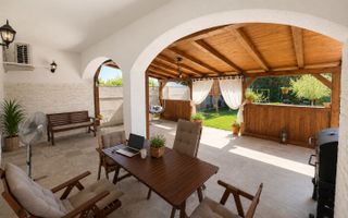 Casă Sânandrei | 79 mp | Terasă Acoperită | Curte 324 mp - Poză 1