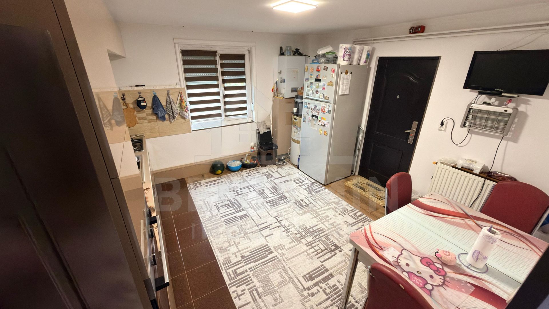 Casa 4 Camere - Curte Mare - Zona Linistita Popoveni - Poză 8