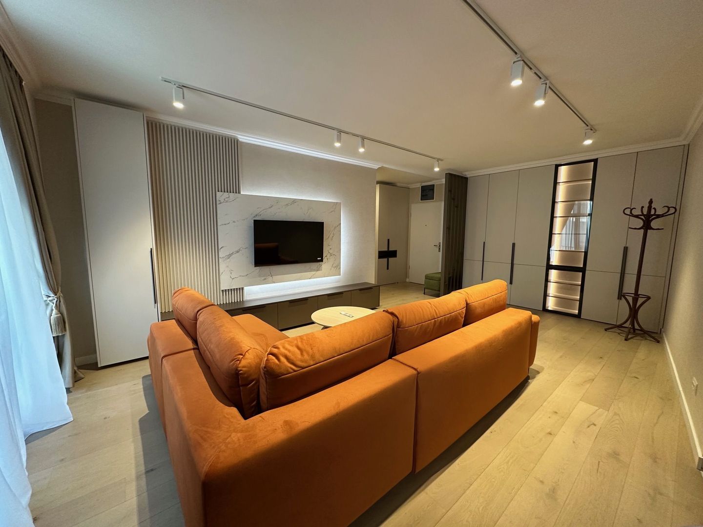 Apartament 3 camere -ISHO - Poză 2