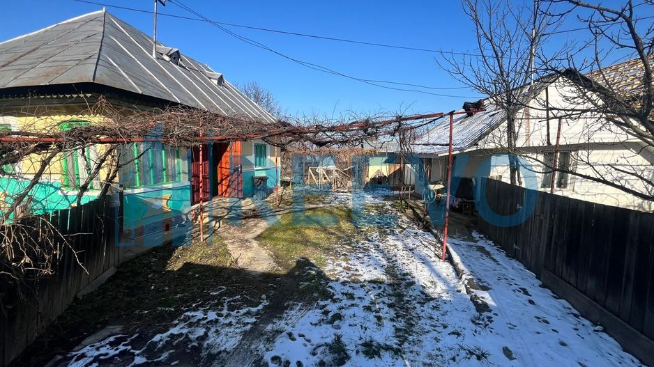 Casă și teren de vânzare, sat Buda, Blăgești, Bacău - Poză 1