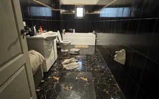 2 CASE LA PRET DE UNA - Poză 20