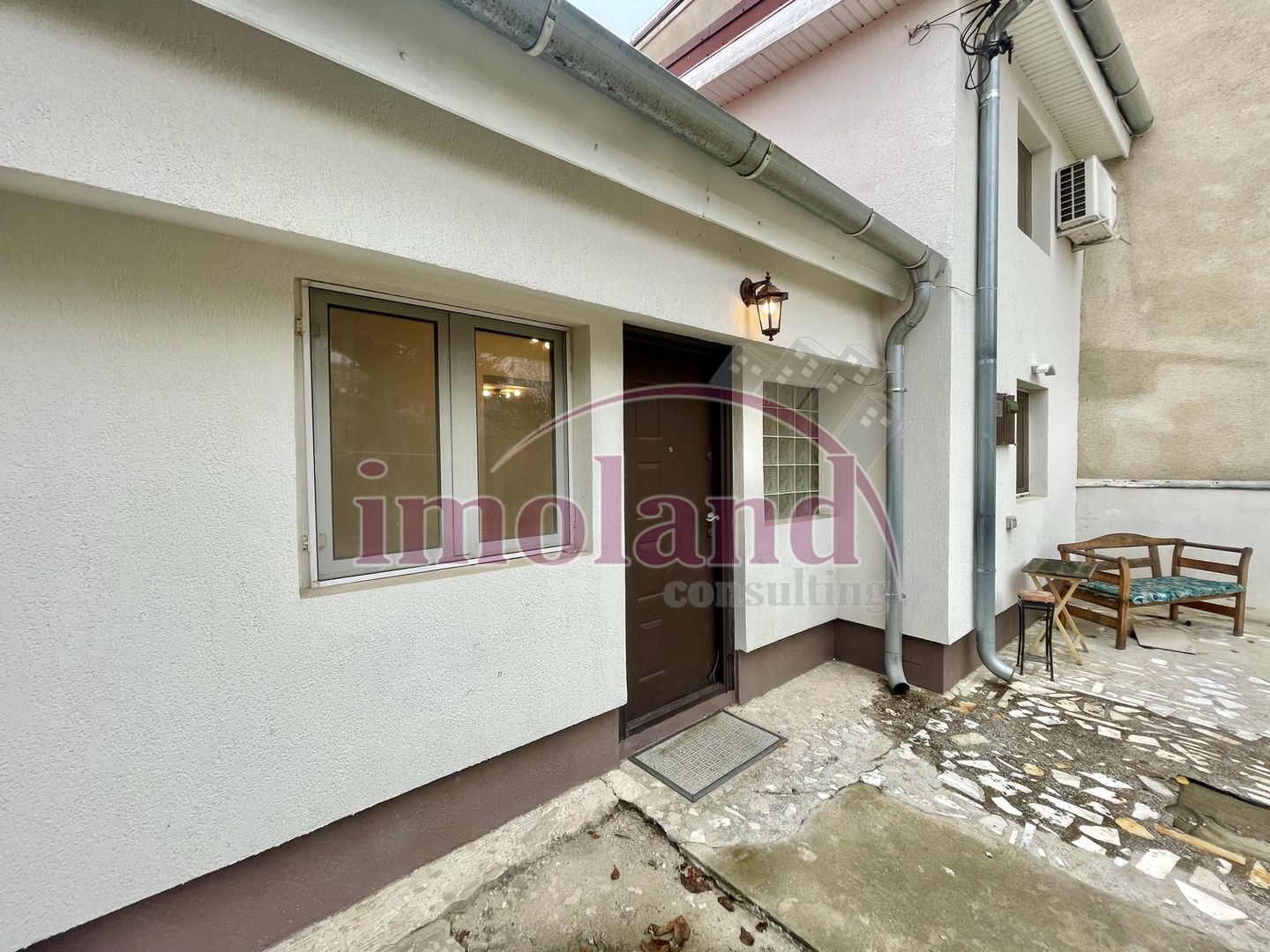 Prima inchiriere: casa 110 mp + 180 mp curte, Aviației/Herastrau - Poză 2