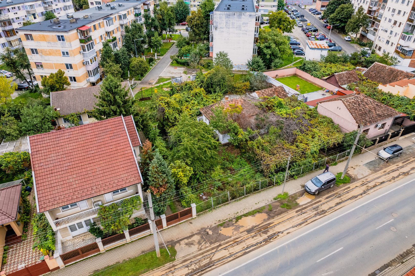 Casă cu teren 900mp în Vlaicu - Poză 3