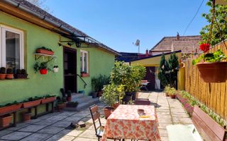CASĂ DE VÂNZARE | 2 CORPURI CLĂDIRE | LAZARET | CURTE ȘI GRĂDINĂ - Poză 1