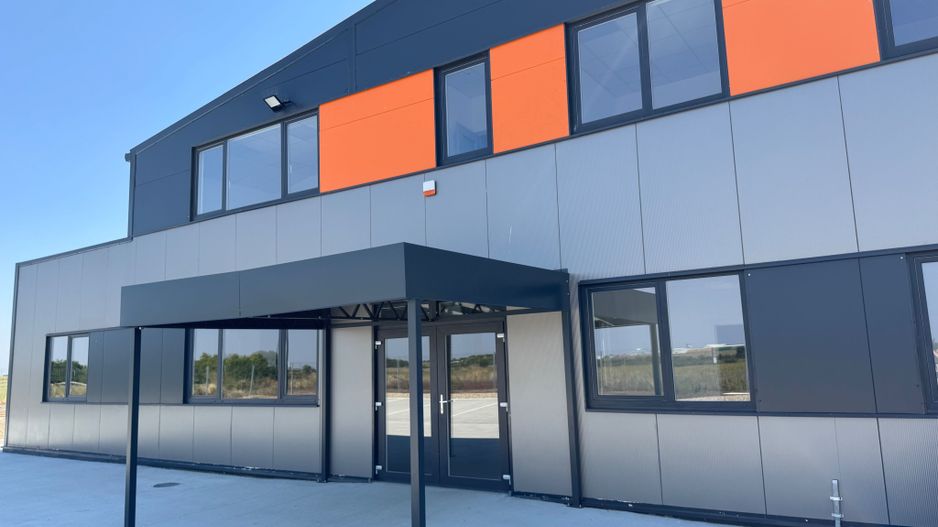 Hala depozitare cu birouri zona de N - Poză 1