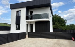 Casa Individuala  de vanzare - 8 km de Stadionul Emil Alexandrescu Copou Iasi - Poză 1
