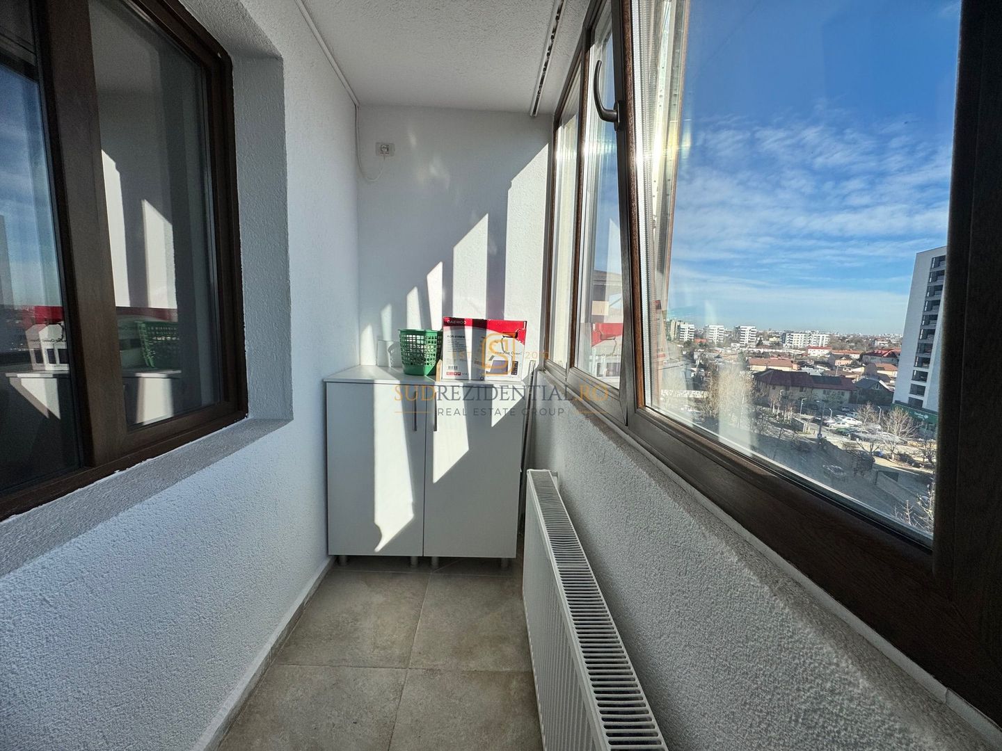Apartament 3 camere decomandat, 83 mp, loc de parcare, mobilat complet - Poză 15