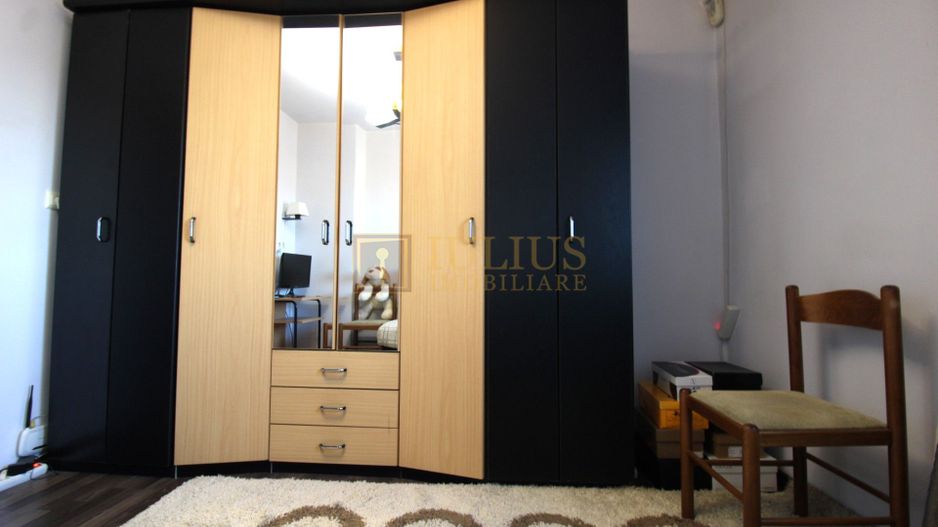 Apartament spatios, 3 camere, semidecomandat, Calea Buziasului - Poză 9