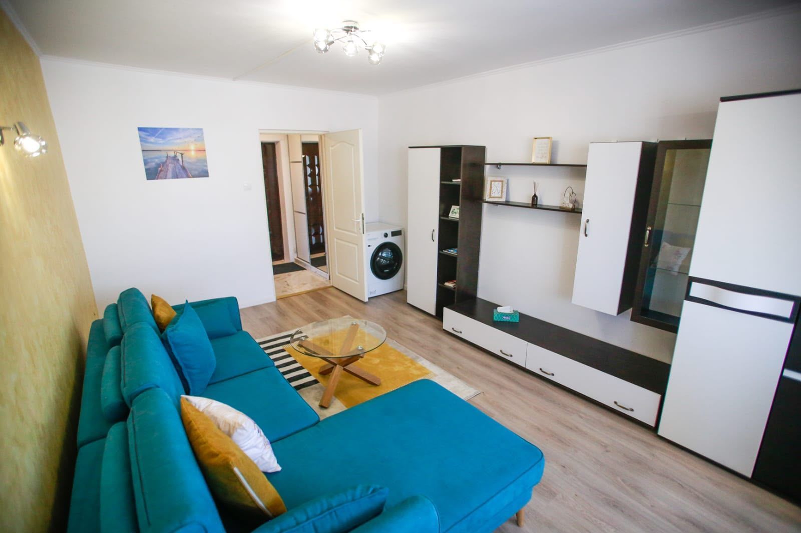 Propietar vand apartament 2 camere decomandat renovat/utilat complet - Poză 5