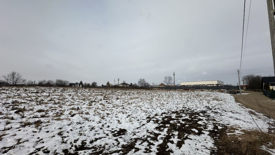 Teren intravilan | 61 ari | Parcelabil | Radauti - Poză 7