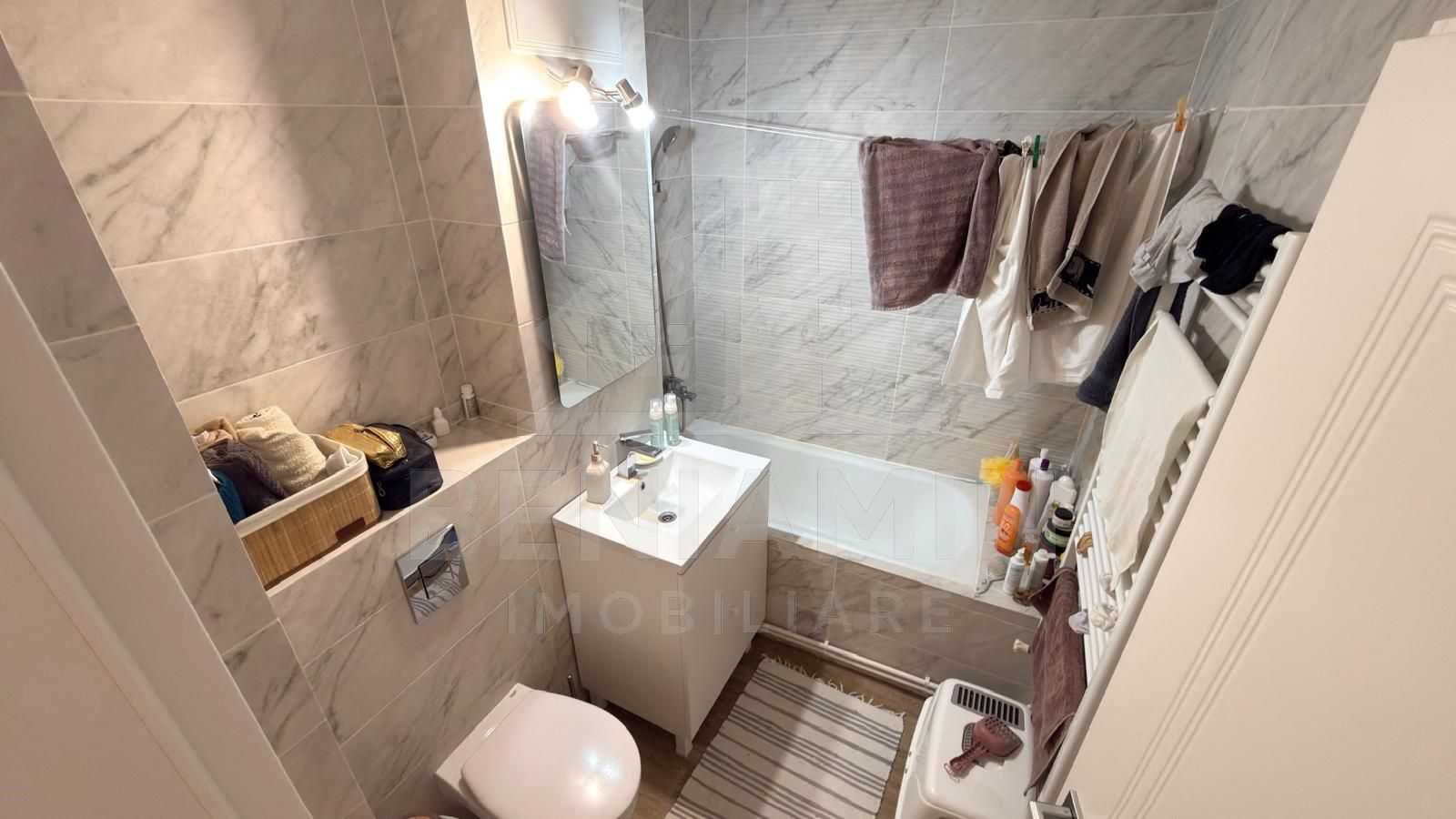 2 decomandate - etaj 3 - 50mp - centrala proprie - modern - Craiovita - Poză 6