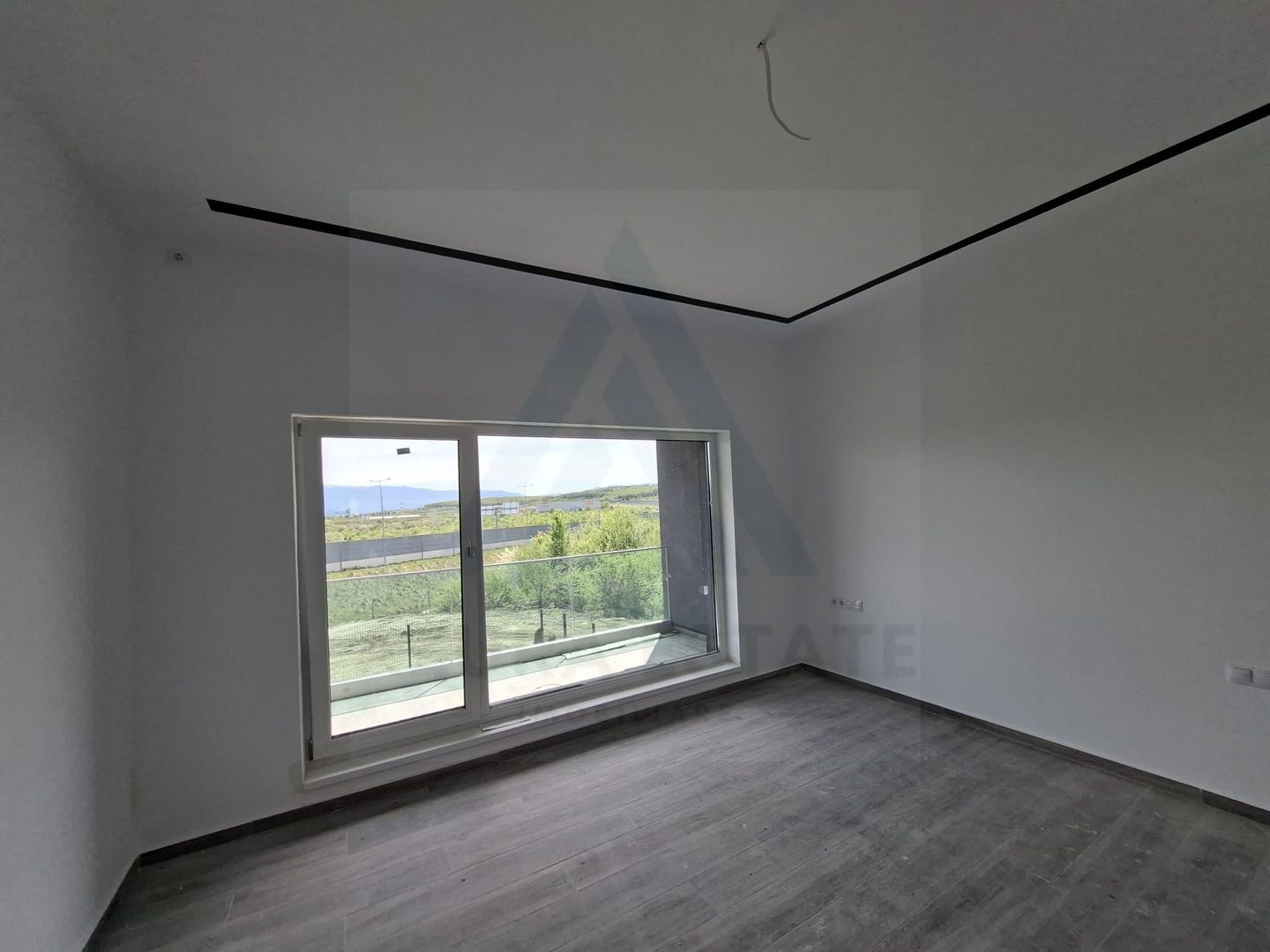Casa premium cu teren 815 mp terasa balcon si garaj zona Selimbar - Poză 7