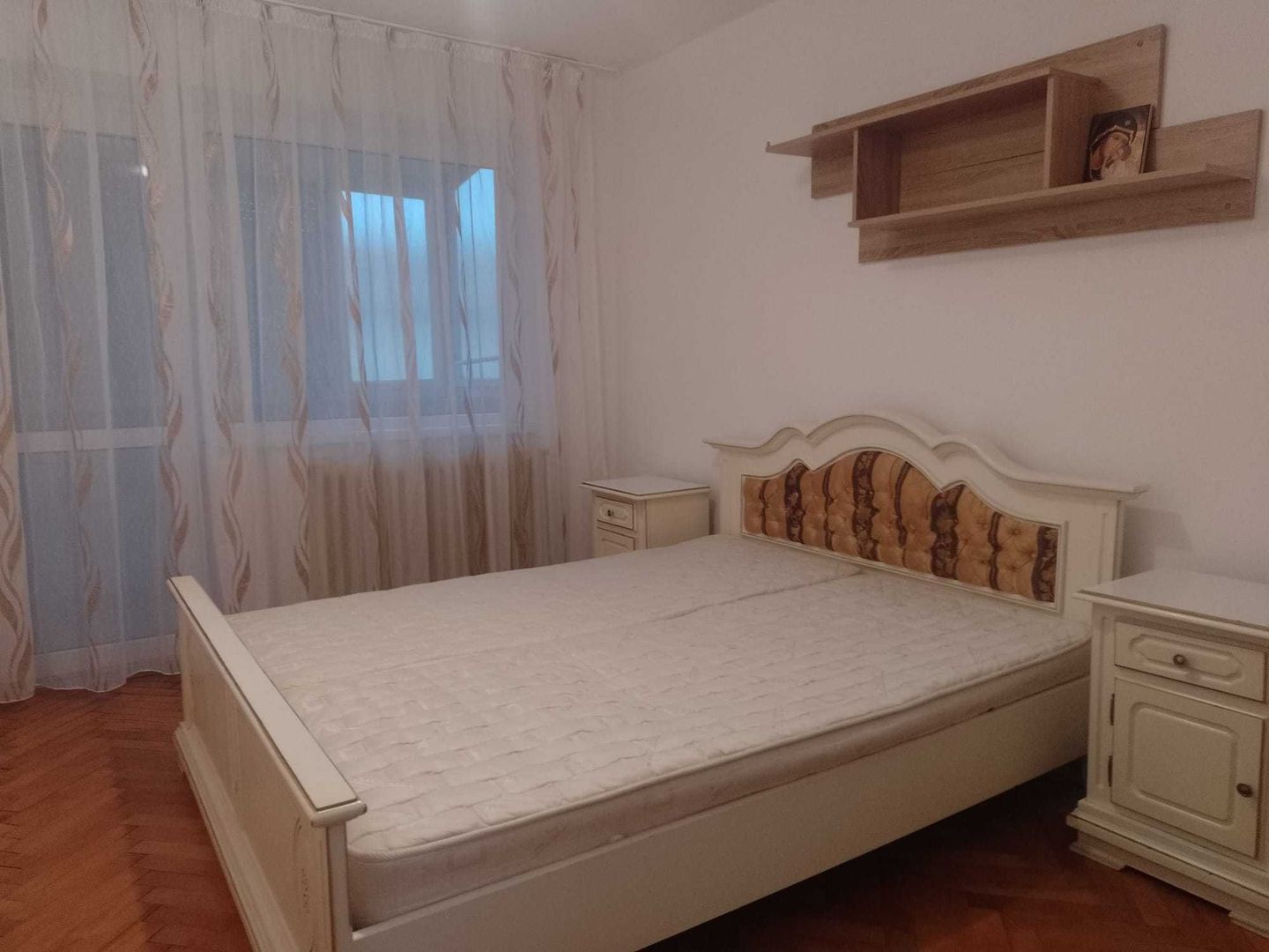 Inchiriez apartament cu 2 camere - Poză 2