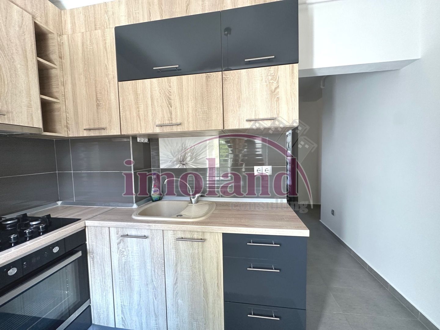 Vanzare - apartament 2 camere - renovat - mobilat-utilat - Floreasca-Compozitori - Poză 3