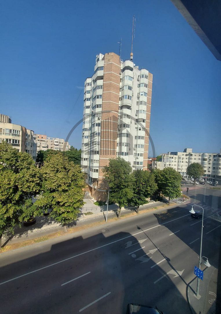 SOLD / VANDUT Apartament cu 1 camere de vânzare în zona Capitol - Poză 3