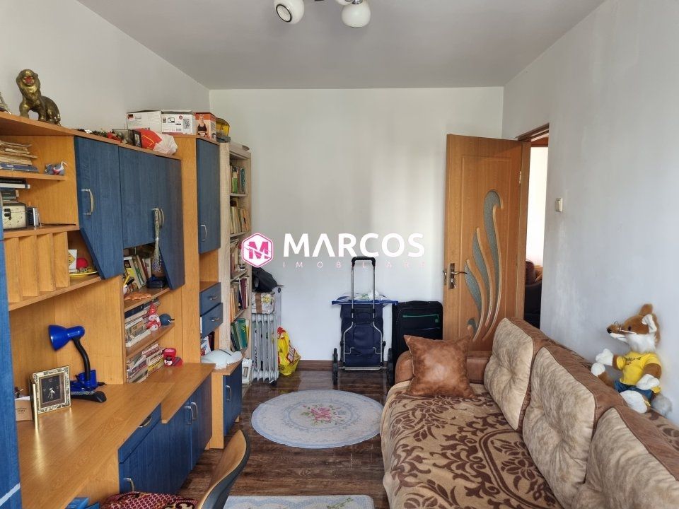 Apartament 2 camere decomandat, et.2, Central, ID 937 - Poză 2