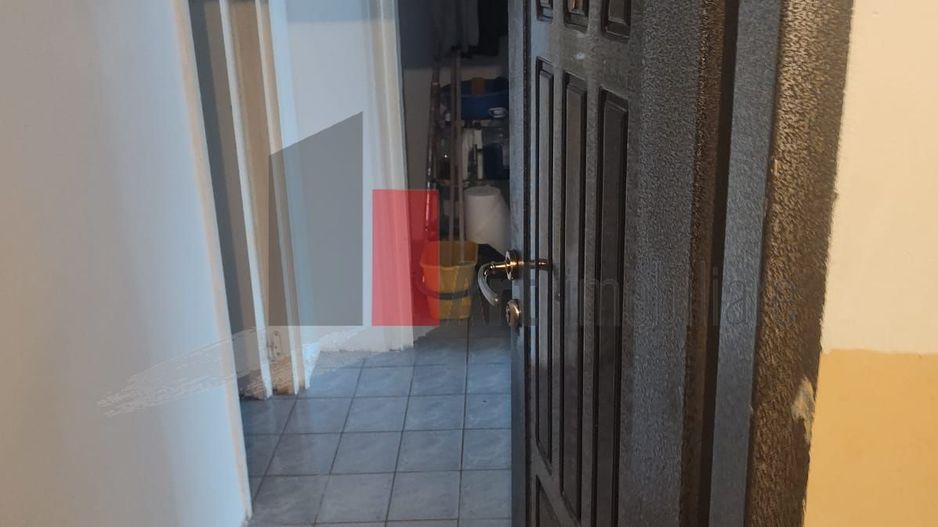 Vânzare apartament decomandat 3 camere cu centrală - Str. Baciului - Poză 16