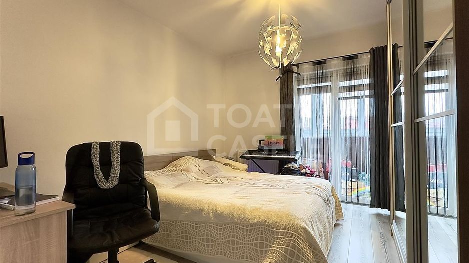Apartament cu 3 camere de vanzare in zona Eroilor, Floresti - Poză 1