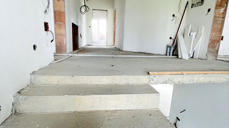 Casǎ de vânzare 7 camere P+E Sânmartin - Poză 11