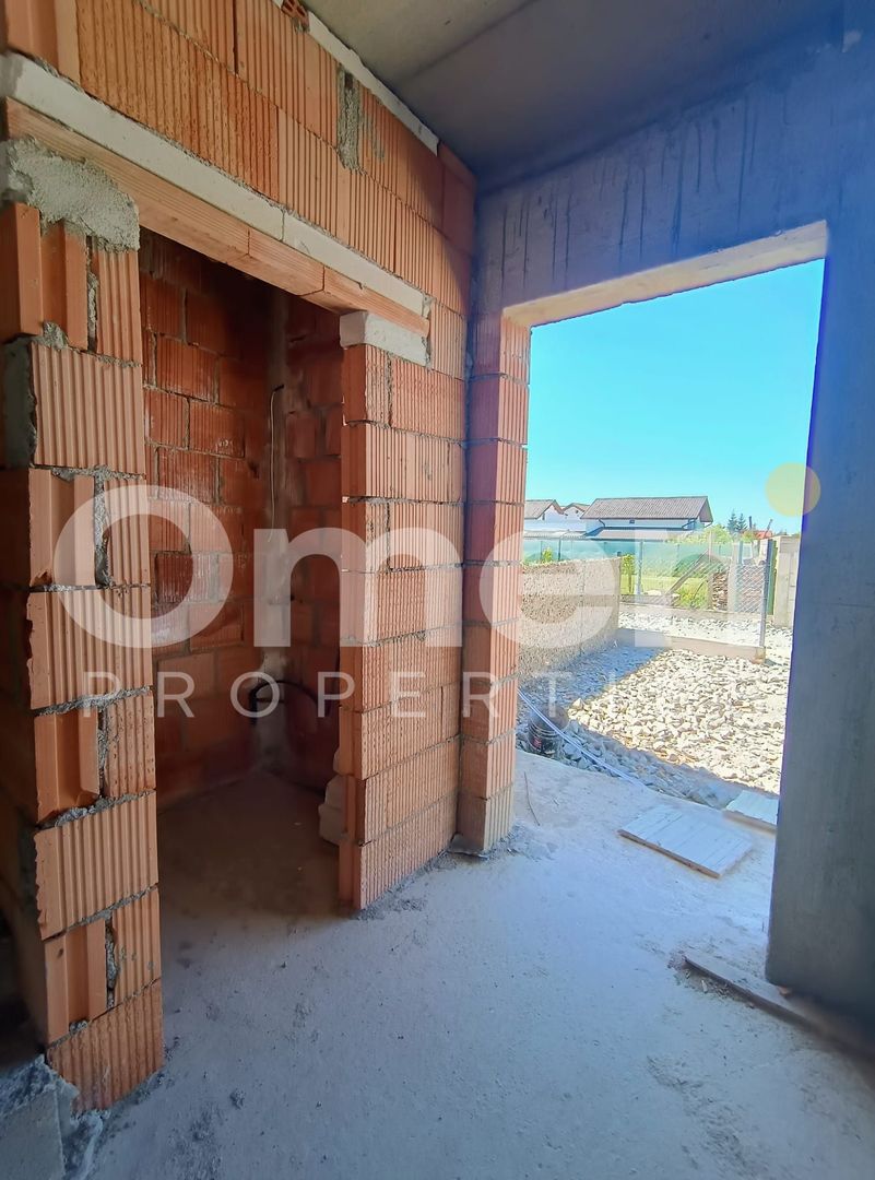 Duplex | La roșu | Zonă liniștită | Curte proprie - Poză 5