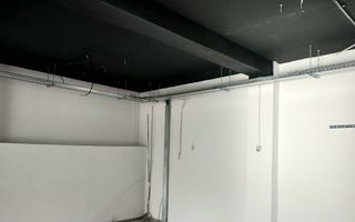 Spatiu comercial de închiriat  Brasov - 146 mp # spatii-comerciale-brasov.ro - Poză 4