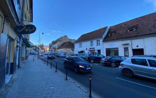 Spatiu comercial de inchiriat la parter in zona centrala - Poză 2