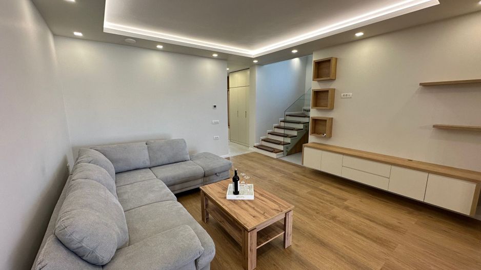 Duplex deosebit cu garaj și subsol - Poză 8