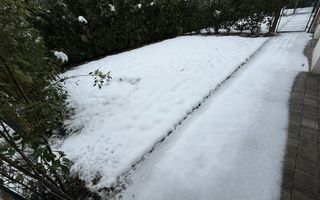 Casa moderna cu 4 camere, 2 bai, terasa si gradina de 50mp - zona Crisan - Poză 3