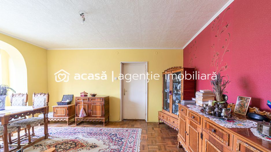 Rezervat Apartament cu 3 camere la Podgoria, etaj 3 - Poză 2