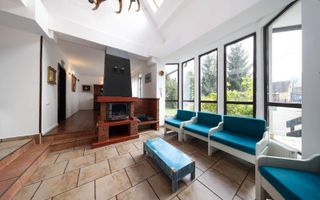 Vilă spațioasă de vânzare în Predeluț, Bran | 2000mp - Poză 3